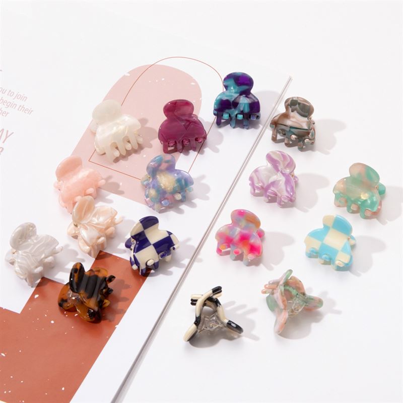 SOHO Hara Mini Hair Claw - Pearl - Hair Accessories