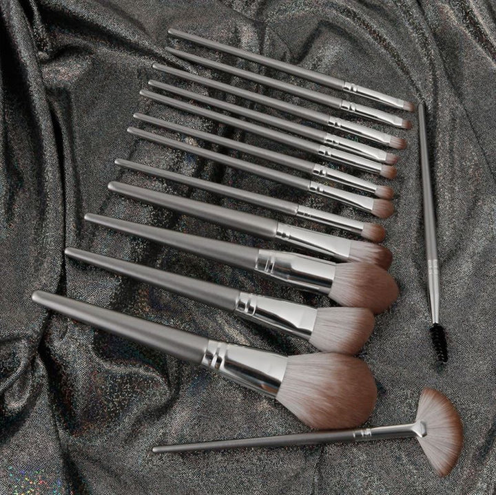 Technique PRO Complete Makeup Brush Set - 14 Makeup Brushes -