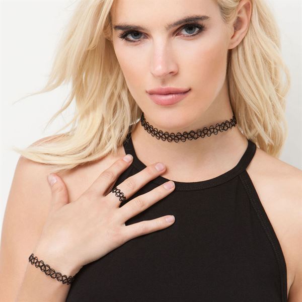 Choker Necklace necklace, bracelet and finger ring - Classic Vintage style - Shapewear | Fashiongirl