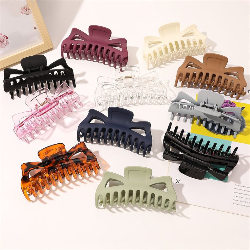 SOHO Astrid Hair Claw - Tortoise - Hair Accessories