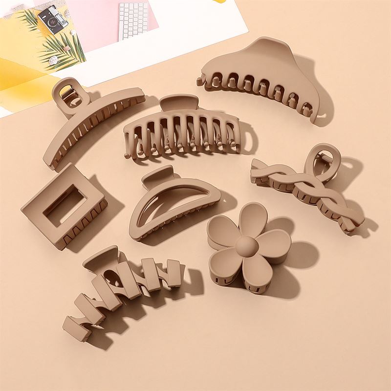 SOHO Bloom Hair Claw - Brown - Hair Accessories