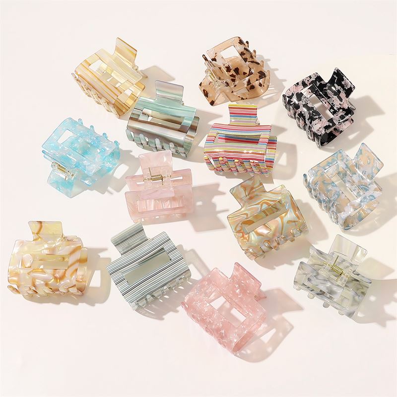 SOHO Ema Hair Claw - Crepe Pink - Hair Accessories