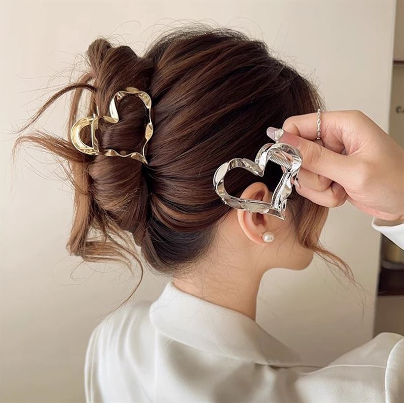 SOHO Heart Metal Hair Claw - Gold - Hair Accessories