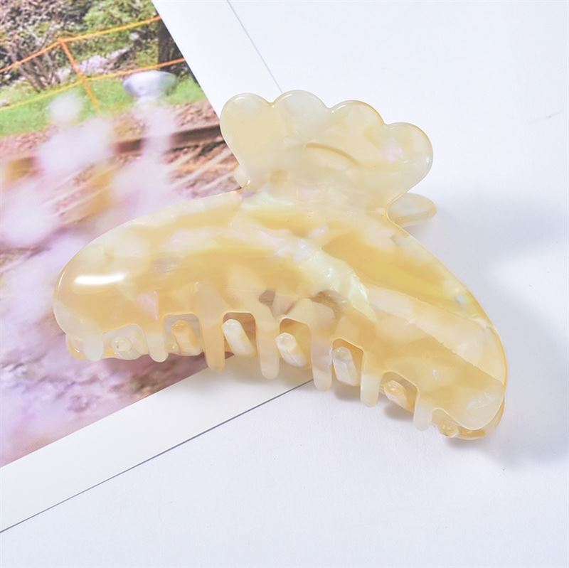 SOHO Joy Hair Claw - Egg Nog - Hair Accessories