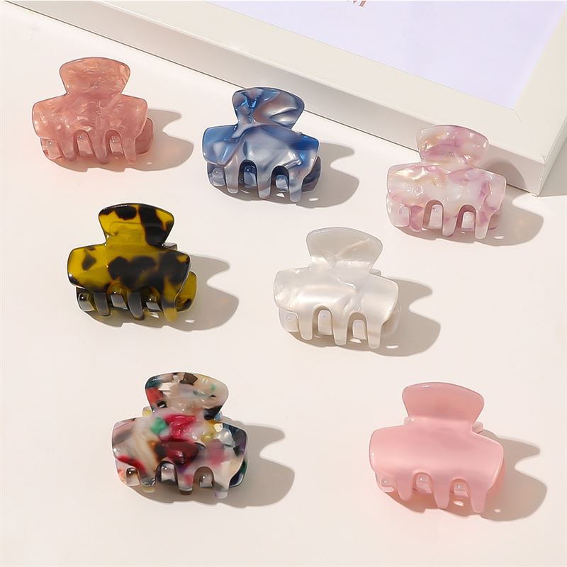 SOHO Loa Mini Hair Claw - Crepe Pink - Hair Accessories